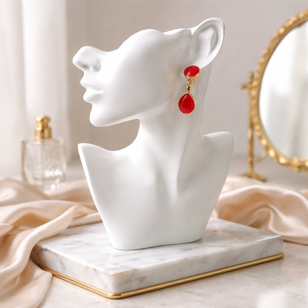 Vintage Red and Gold Tone Enameled Drop‎ Clip On Earrings